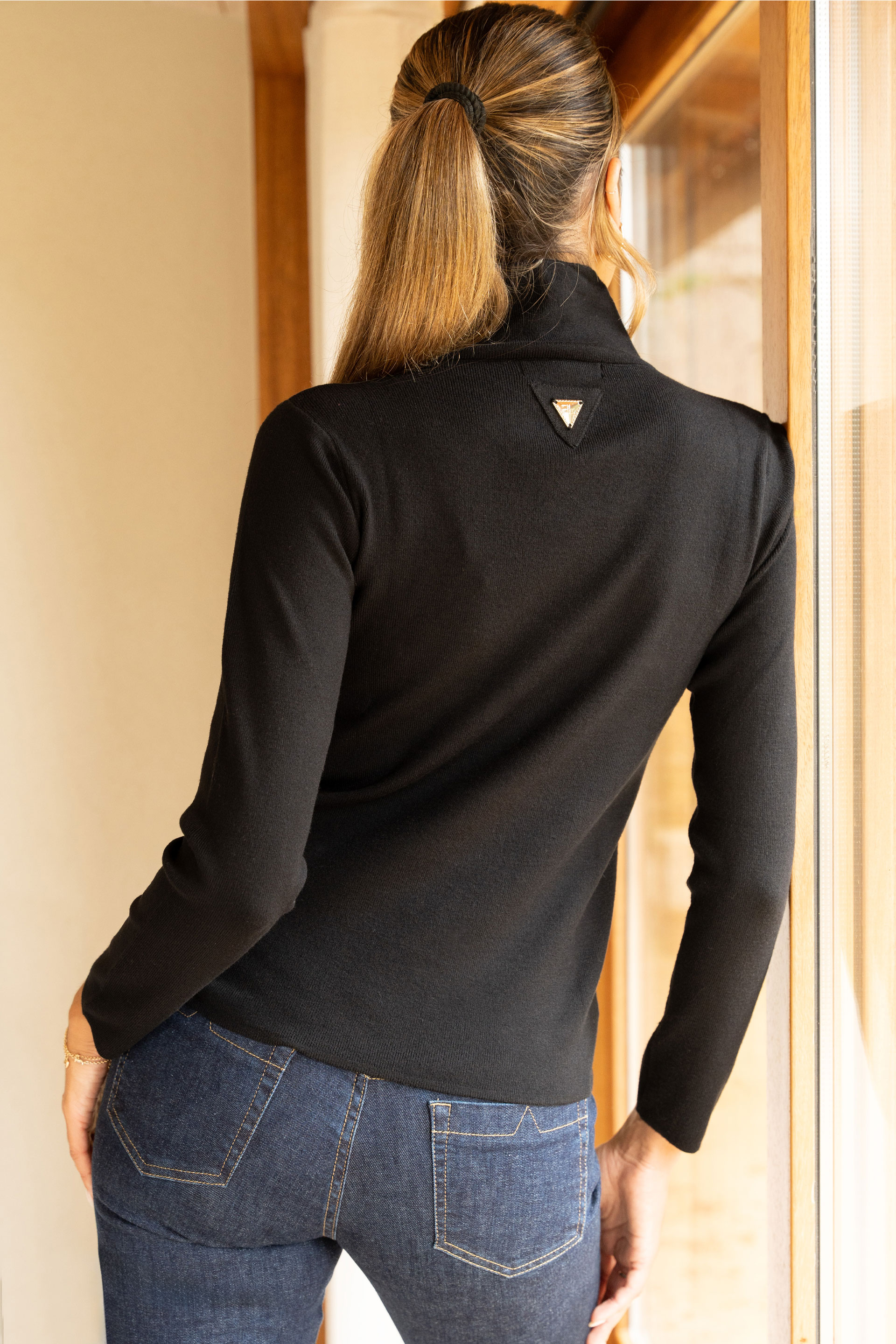 Jersey de punto con cuello cruzado