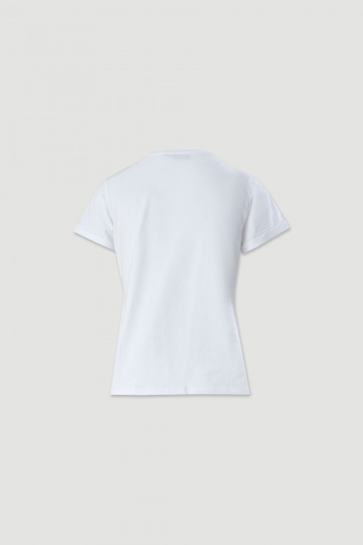 T-shirt em algodo com aplicao de transfers na frente