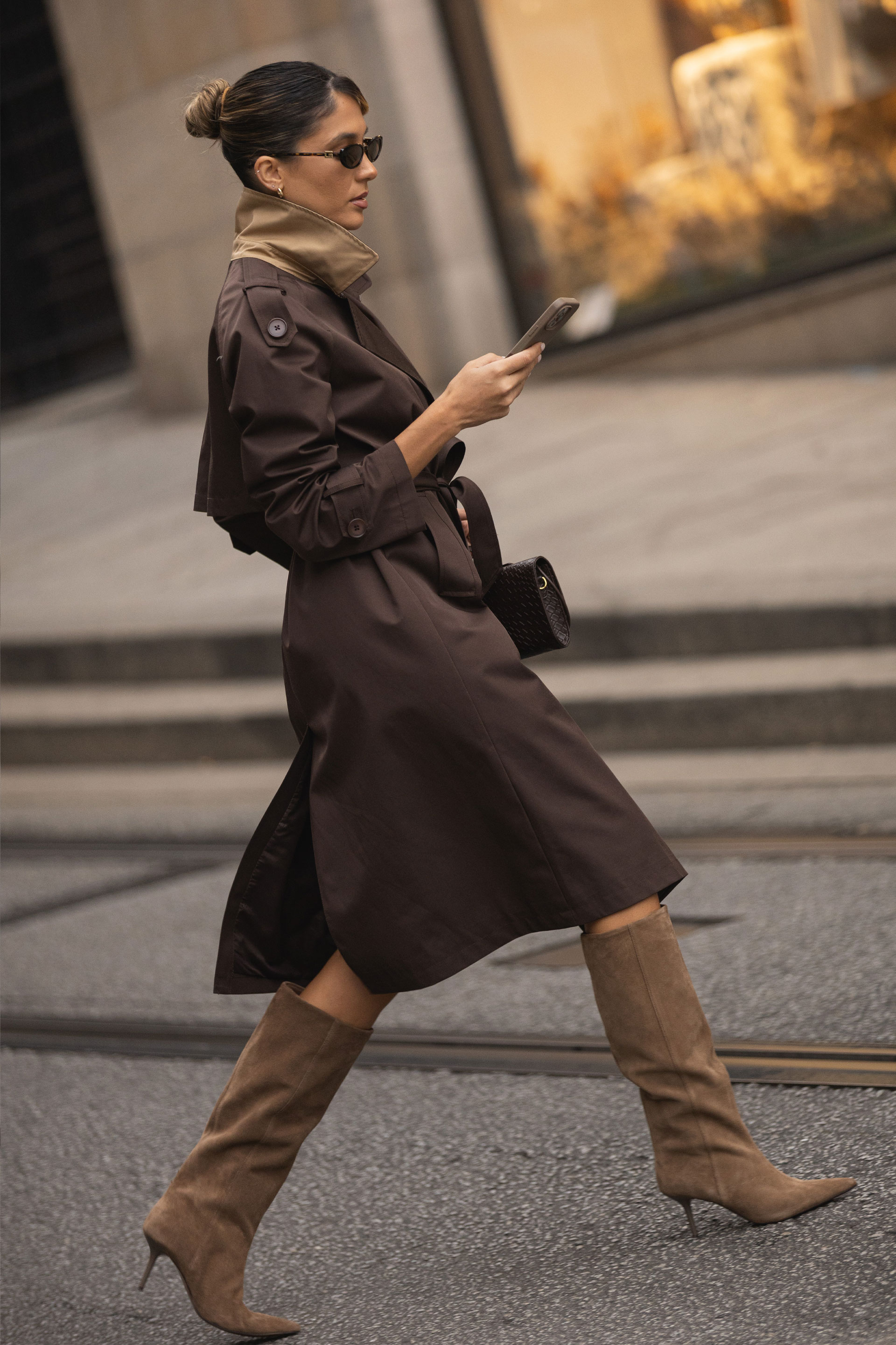 Gabardina larga clásica con cinturón