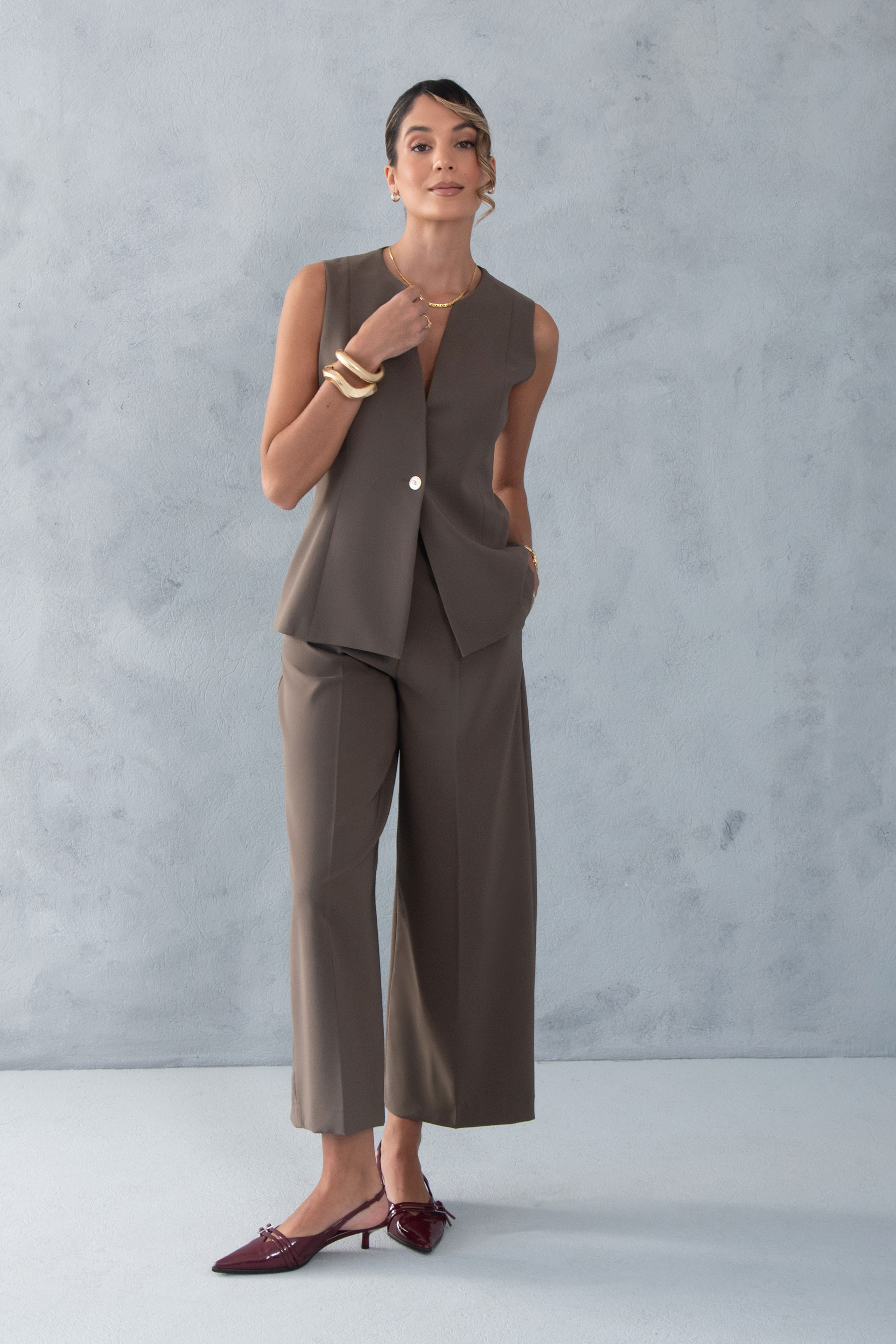 Pantalón wide leg corto de tiro alto