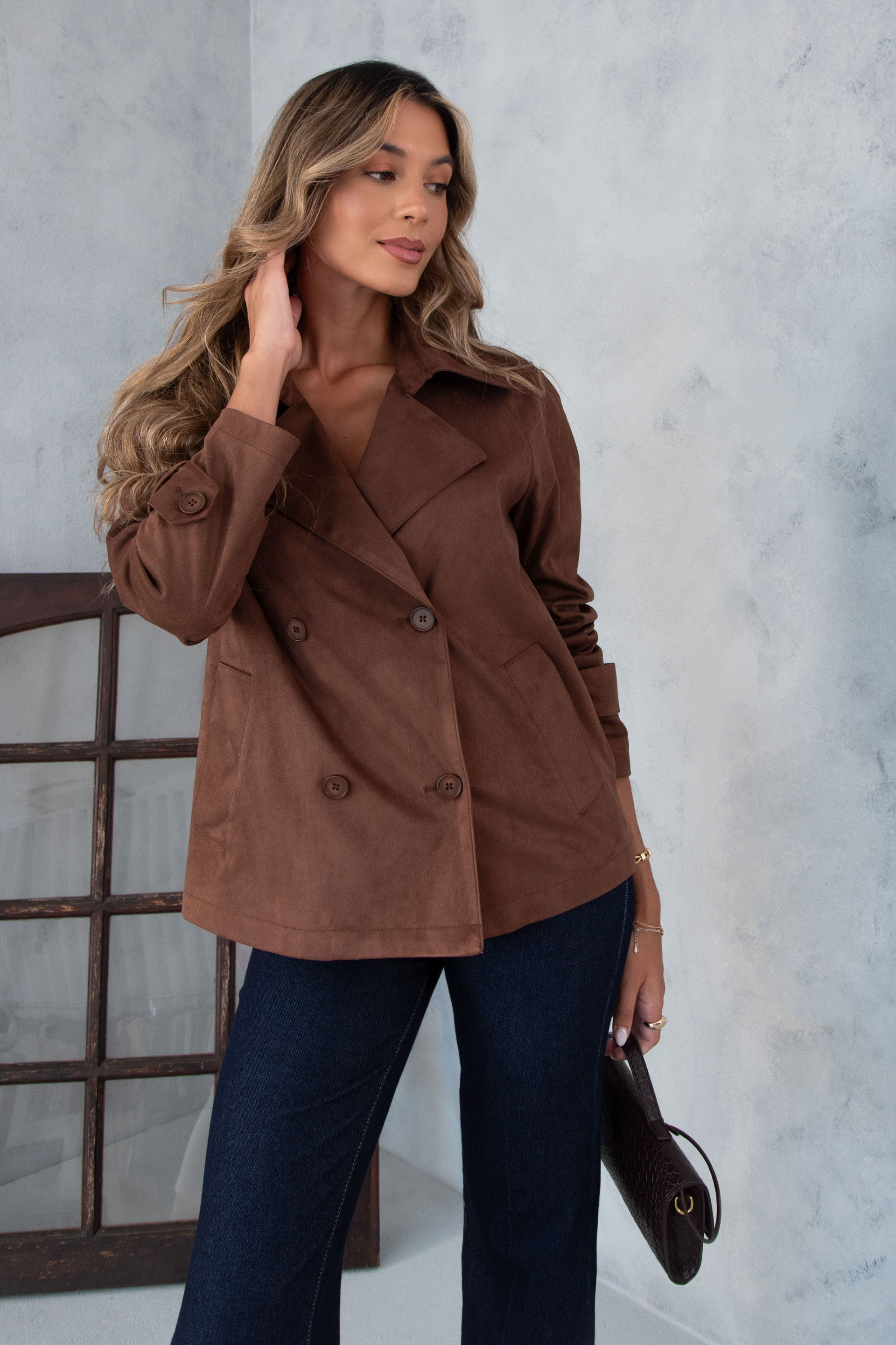 Casaco de trespasse efeito camurça