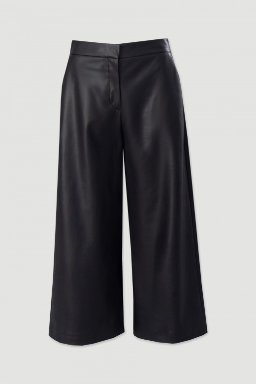 Cala culotte wide leg efeito pele