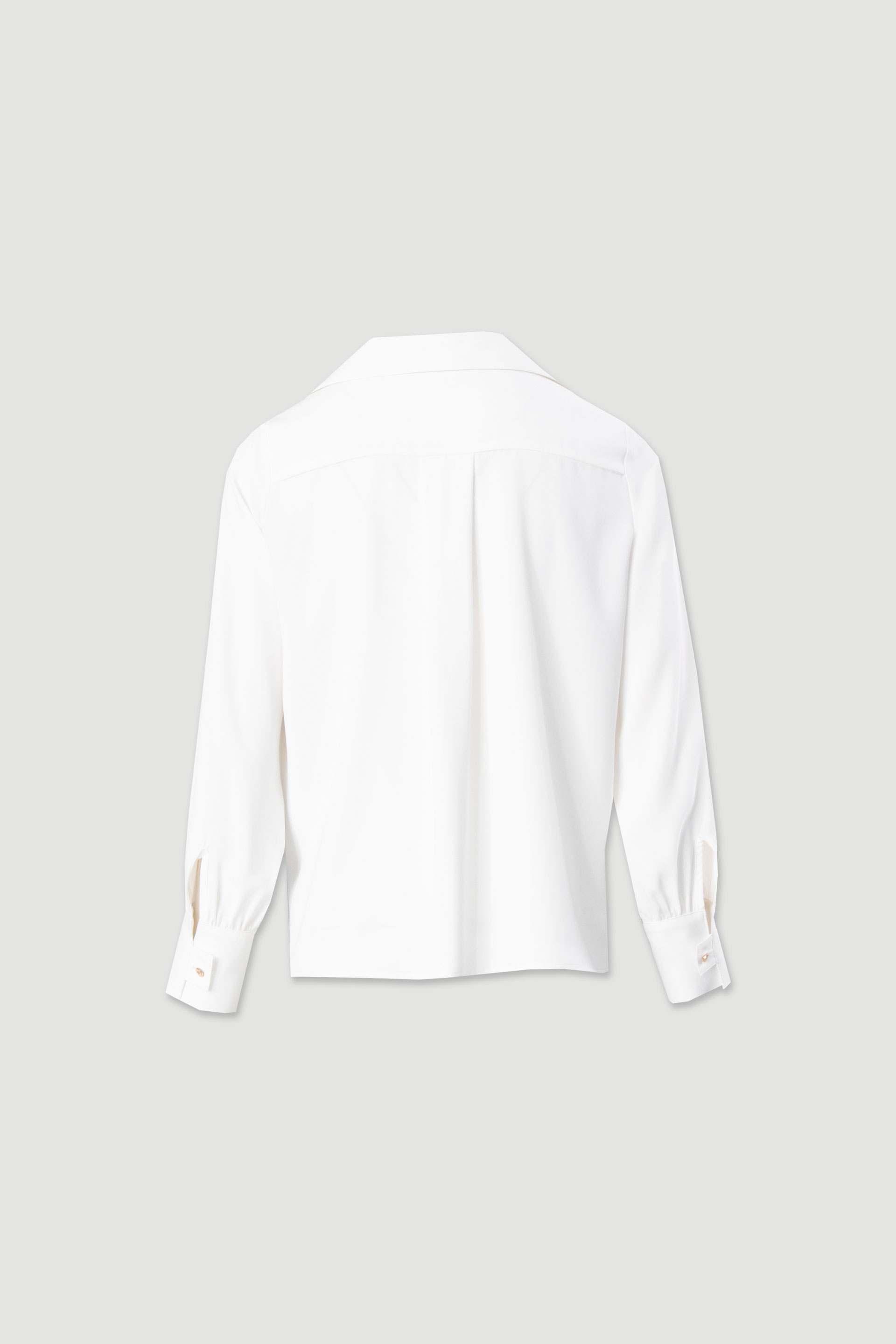 Blouse with front buttons