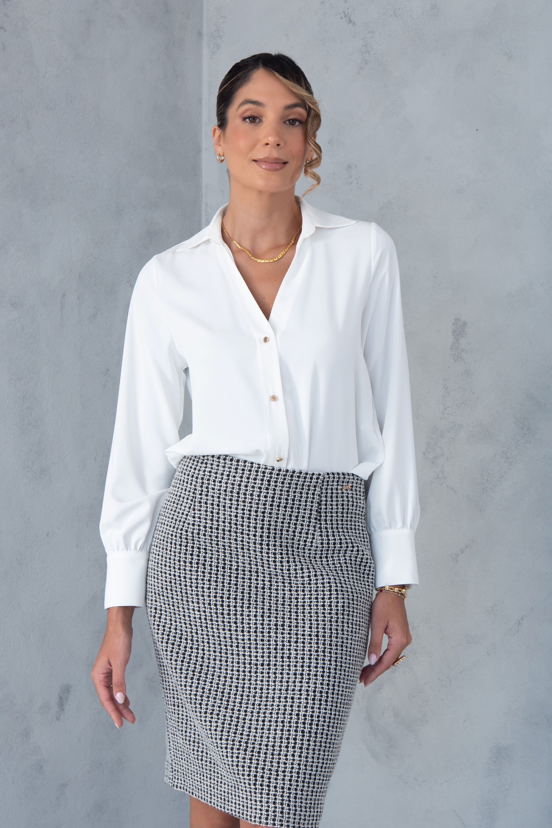 Blouse with front buttons