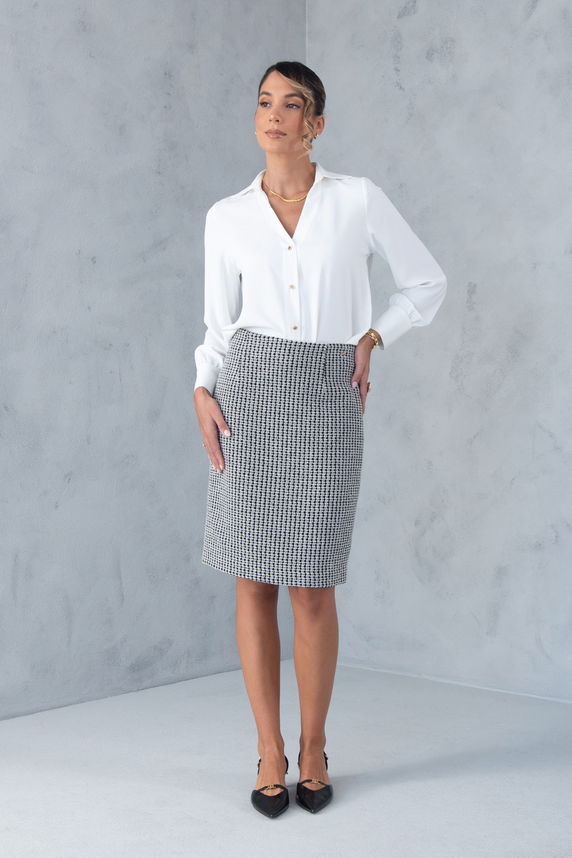 Blouse with front buttons