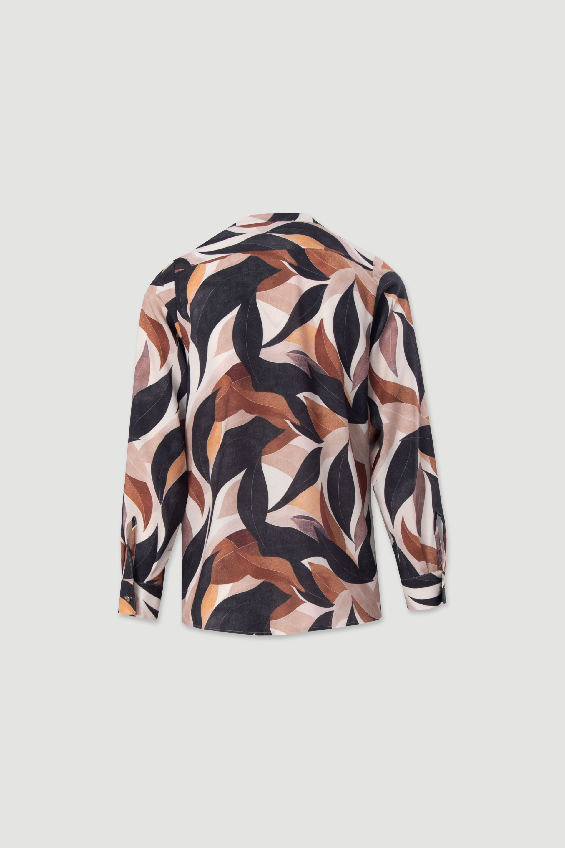 Blusa fluida estampada com manga comprida