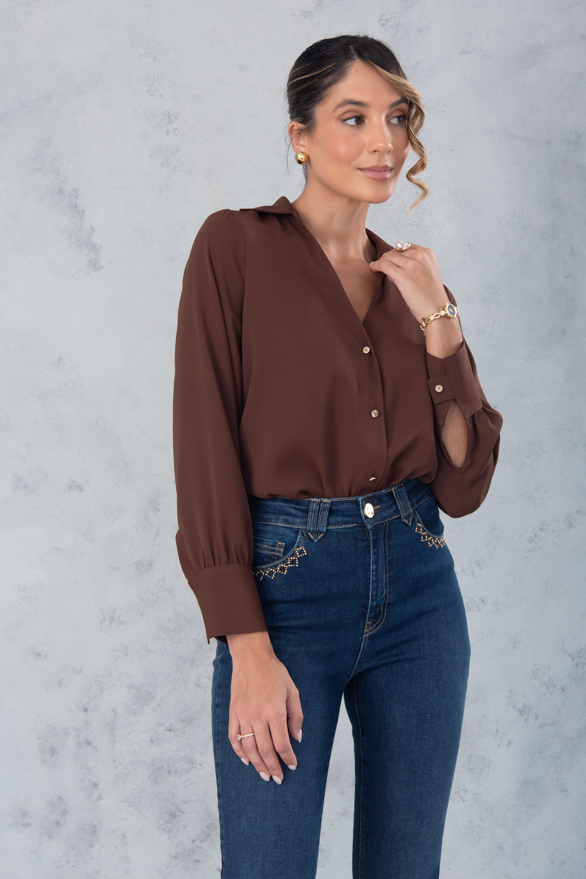 Blouse with front buttons