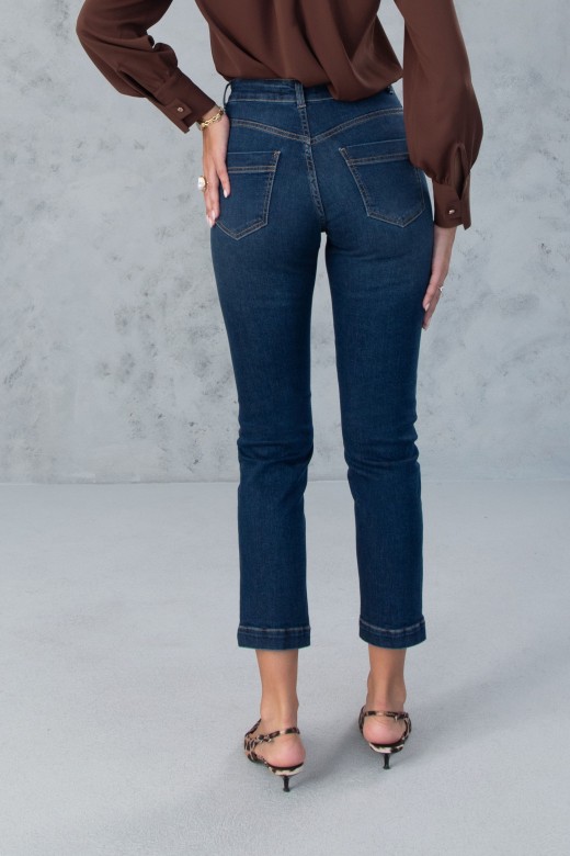 Jeans em algodo com aplicao de transfers