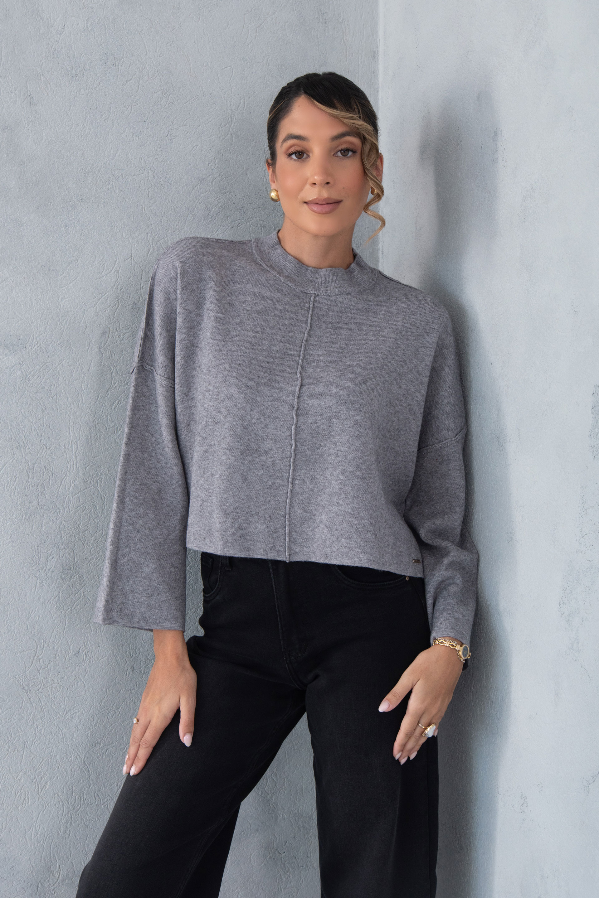 Camisola curta de malha com detalhe de nervura