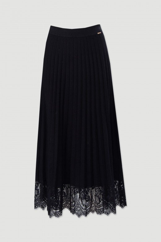 Pleated knit midi skirt with lace