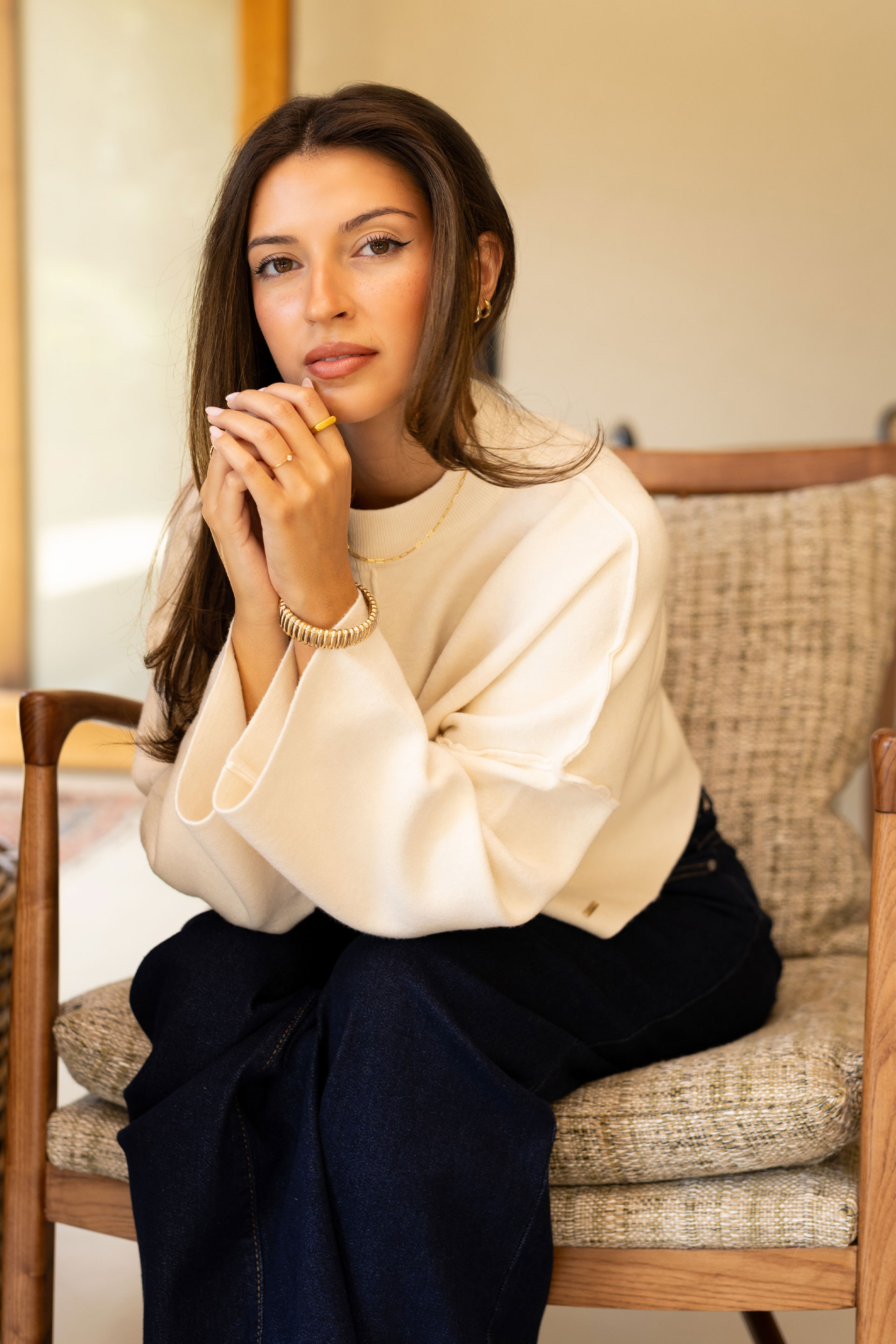 Short knit sweater with ribbed detail