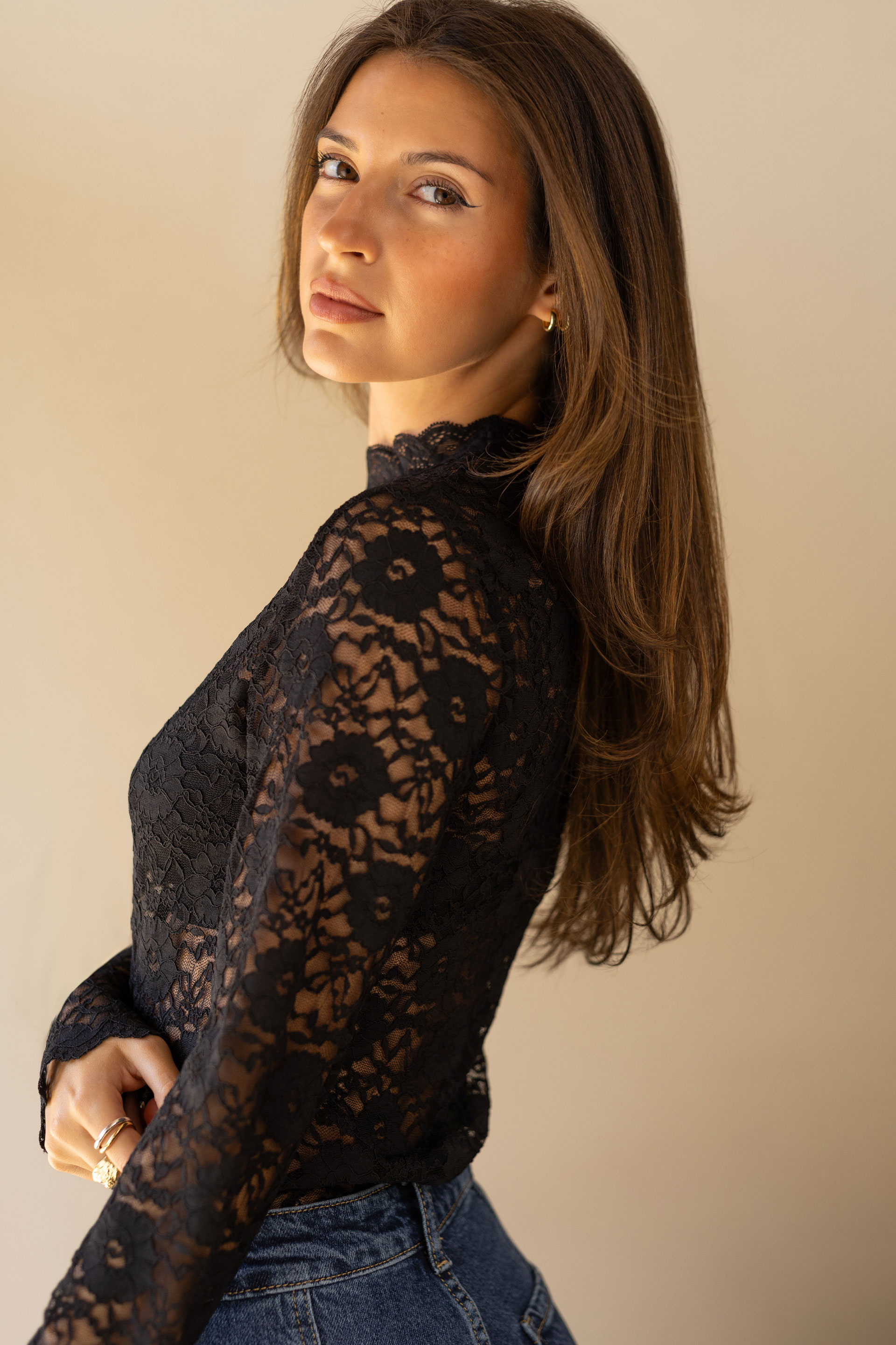 Lace top with collar