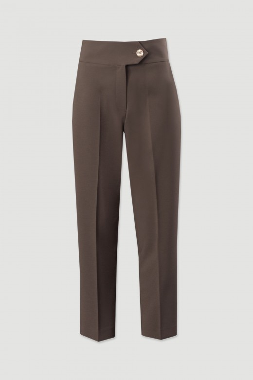 Pantaln clsico con cintura cruzada