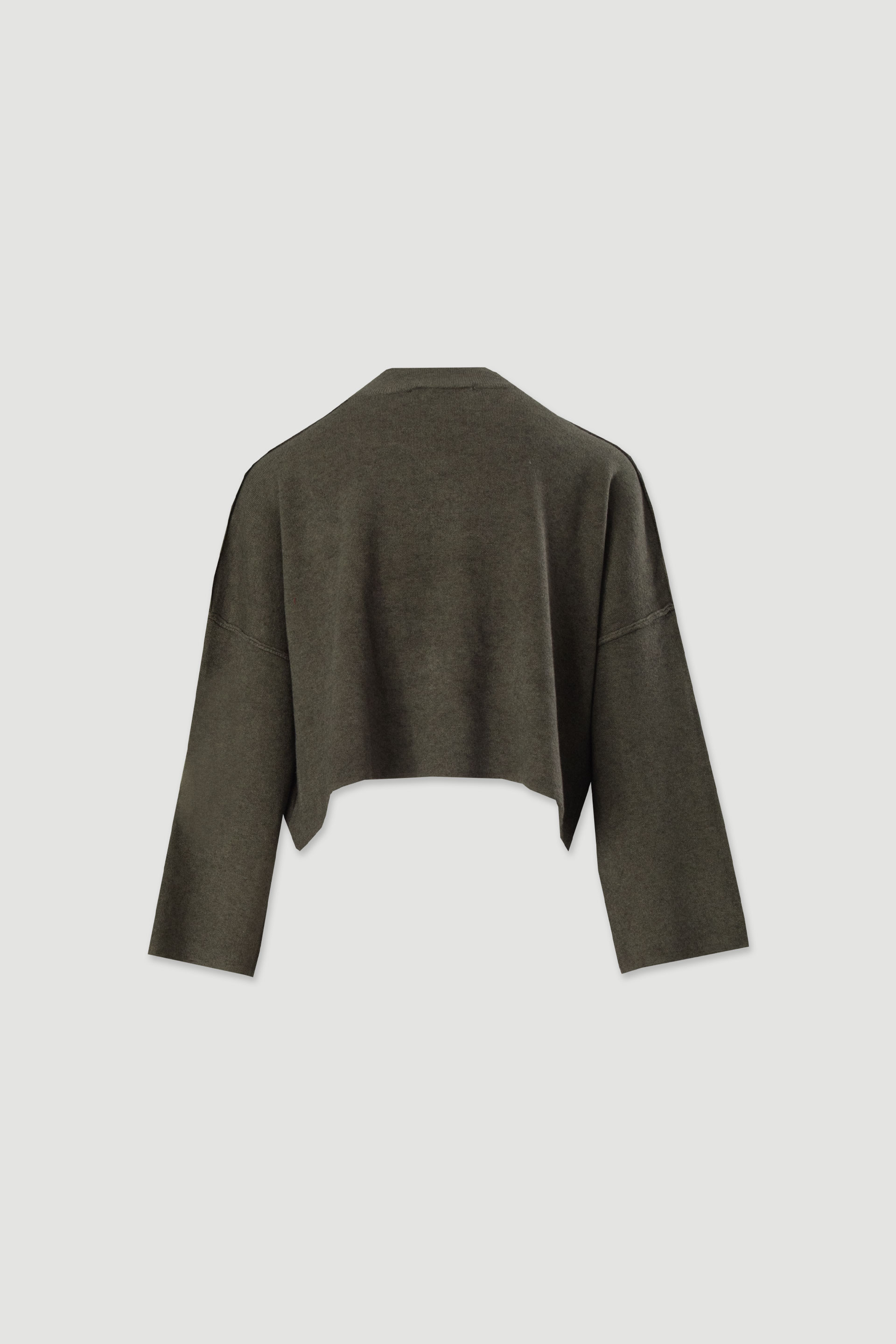 Short knit sweater with ribbed detail