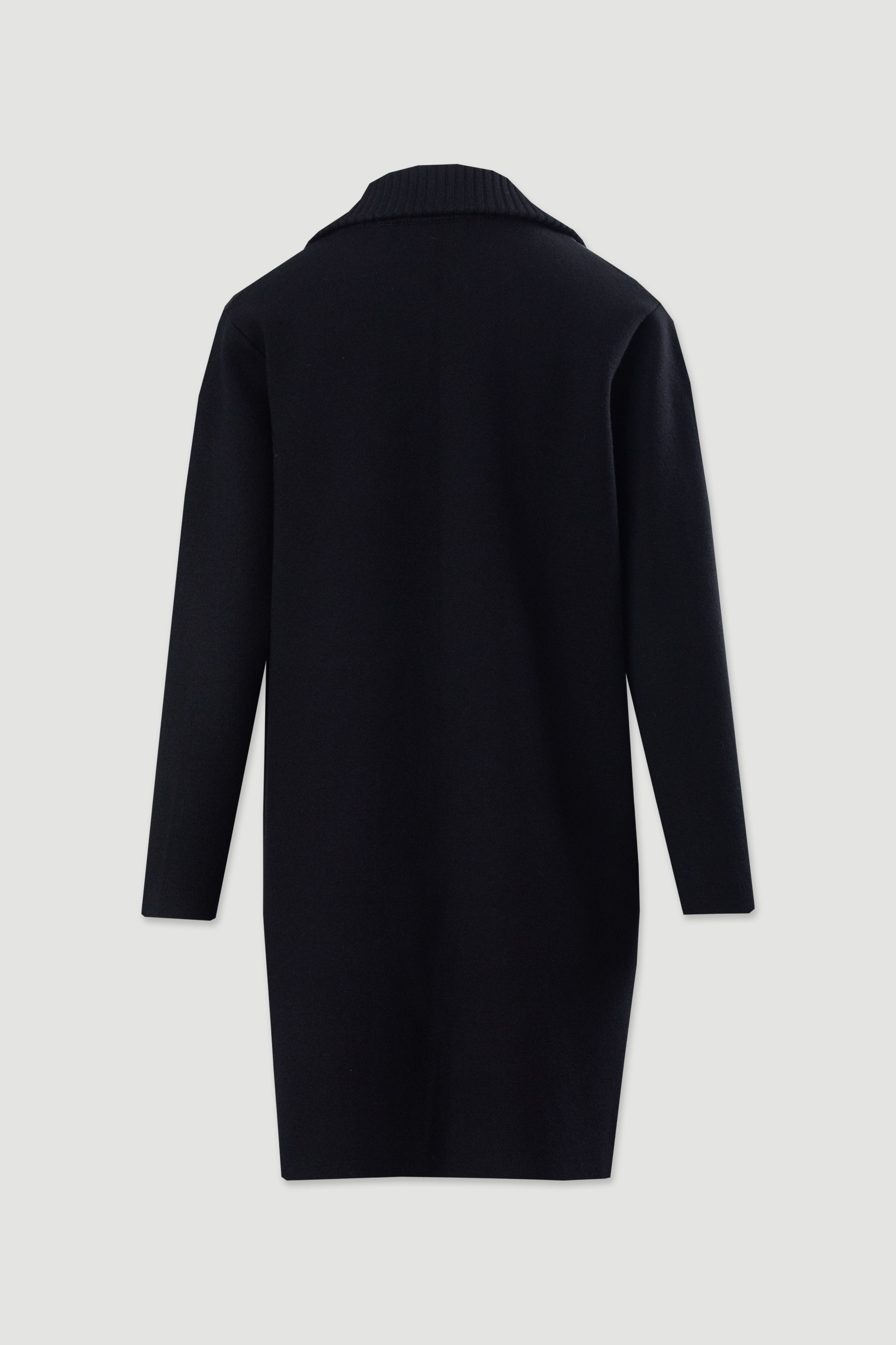 Casaco comprido com detalhe acolchoado