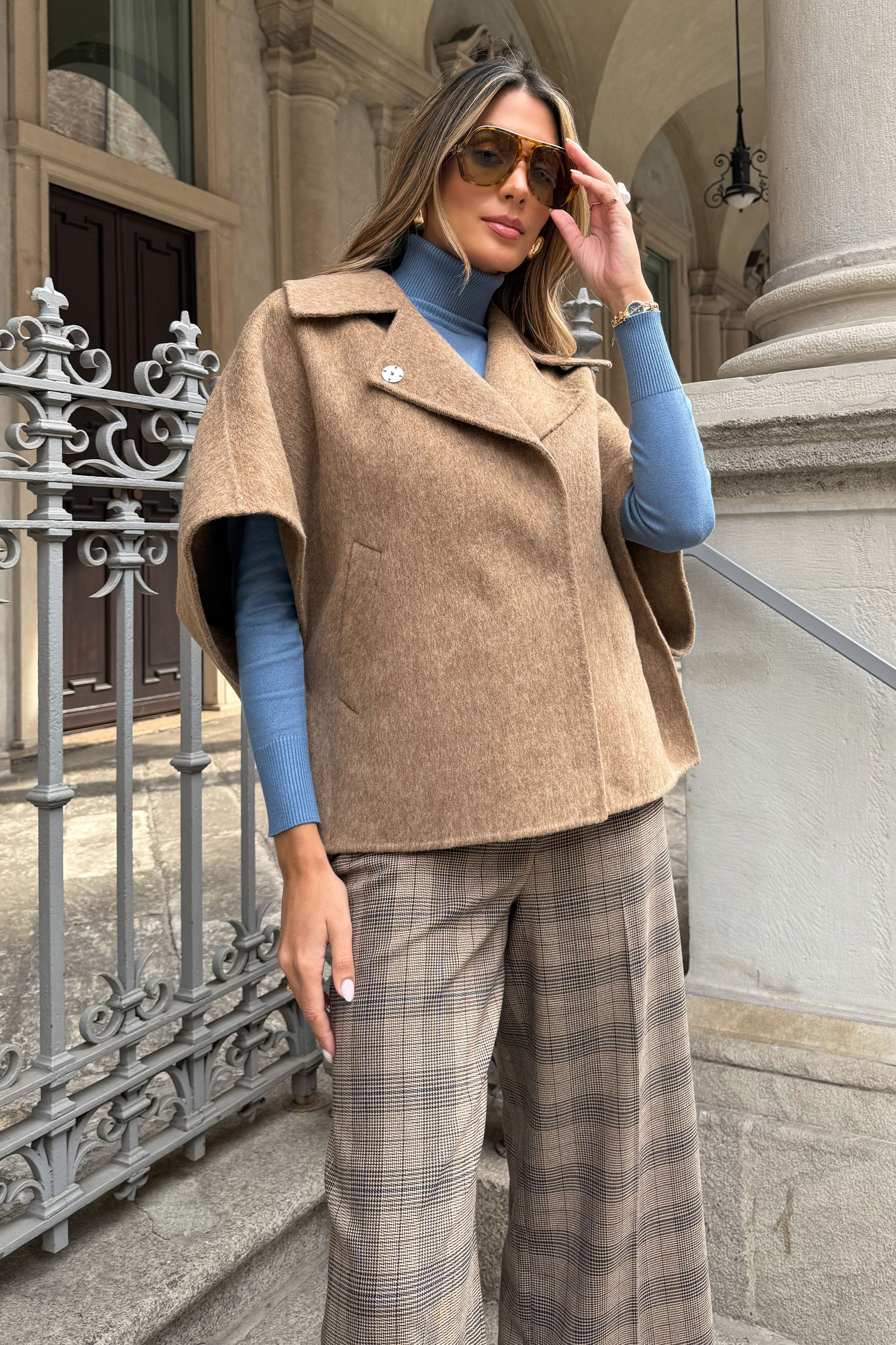 Wool cape with wide short sleeves