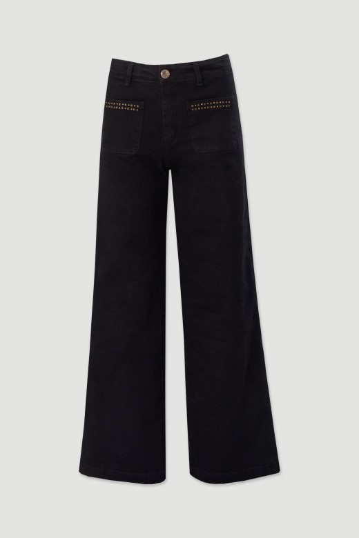 Jeans wide leg con aplicacin de tachuelas