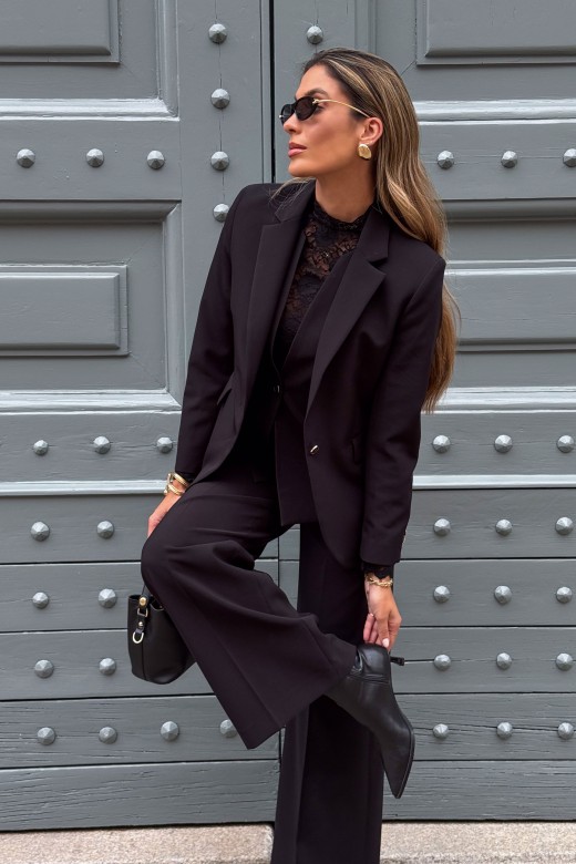 Structured classic blazer