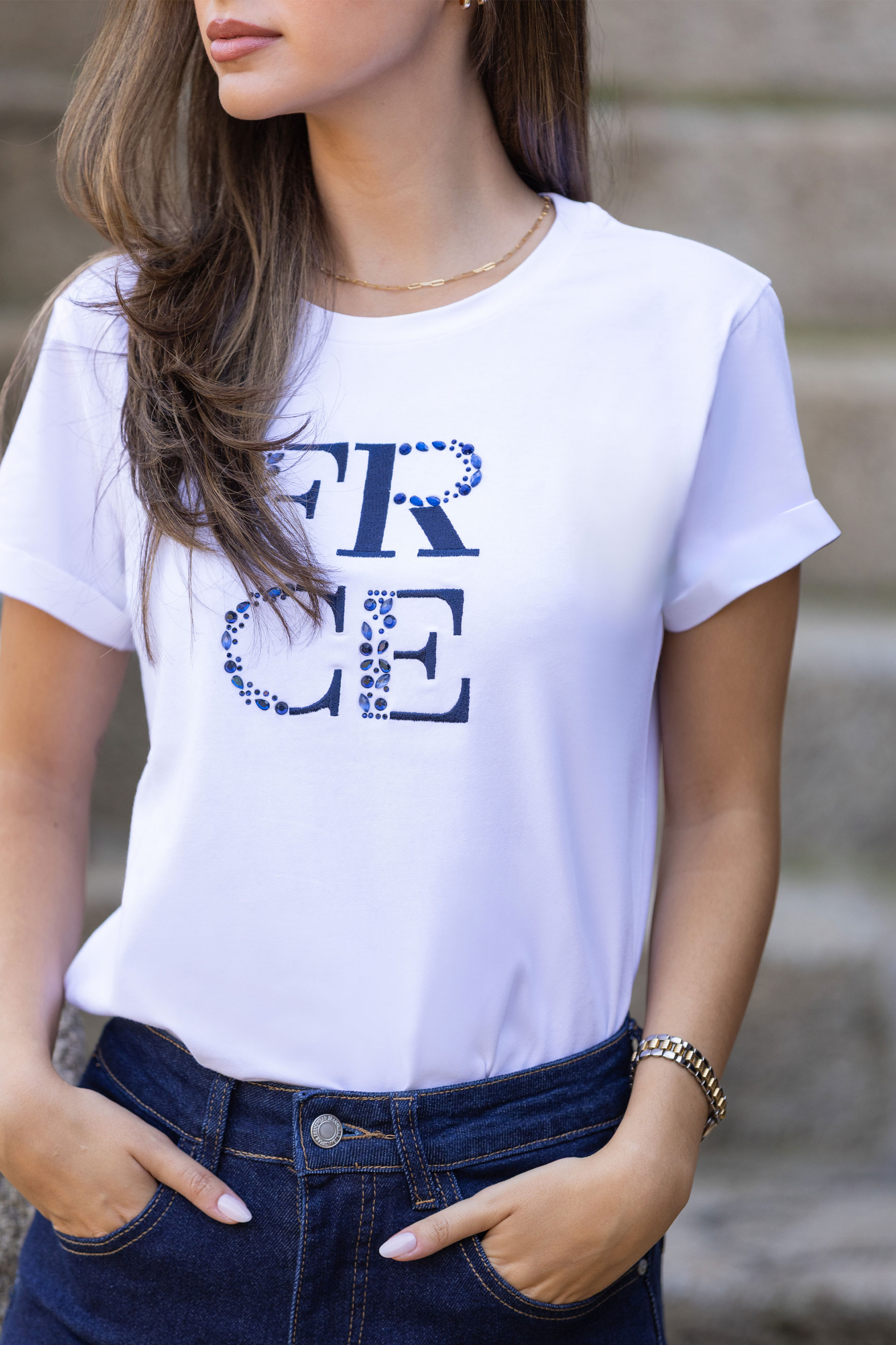 Basic t-shirt with transfer print and embroidery