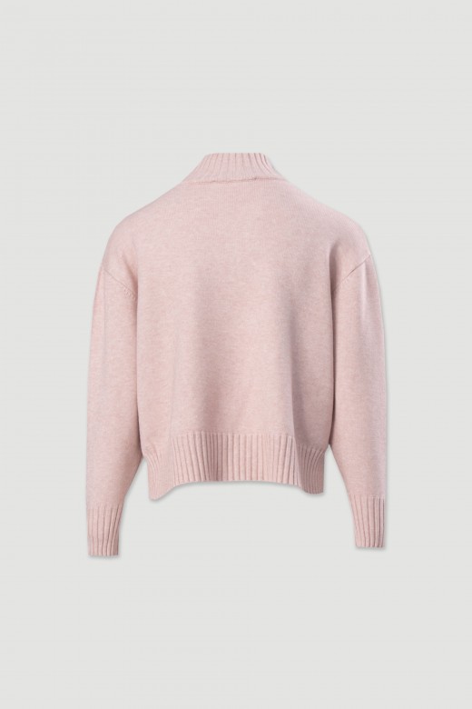 Jersey de punto con cuello alto y botones laterales