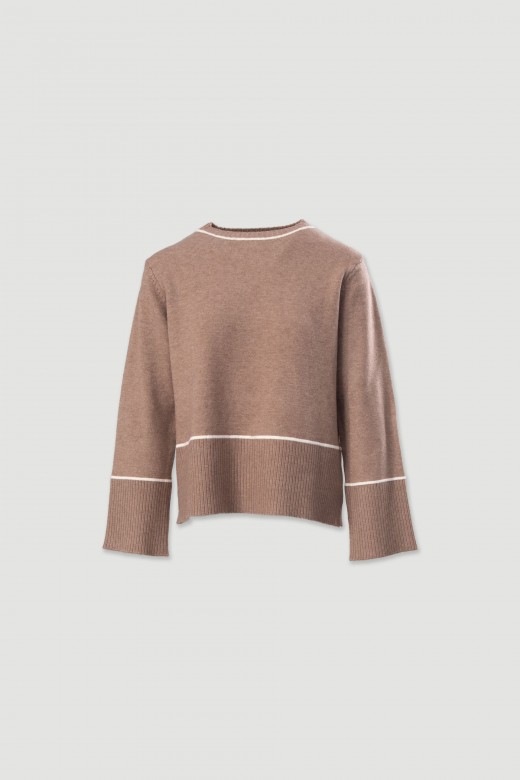 Camisola em malha com detalhe de riscas contrastantes