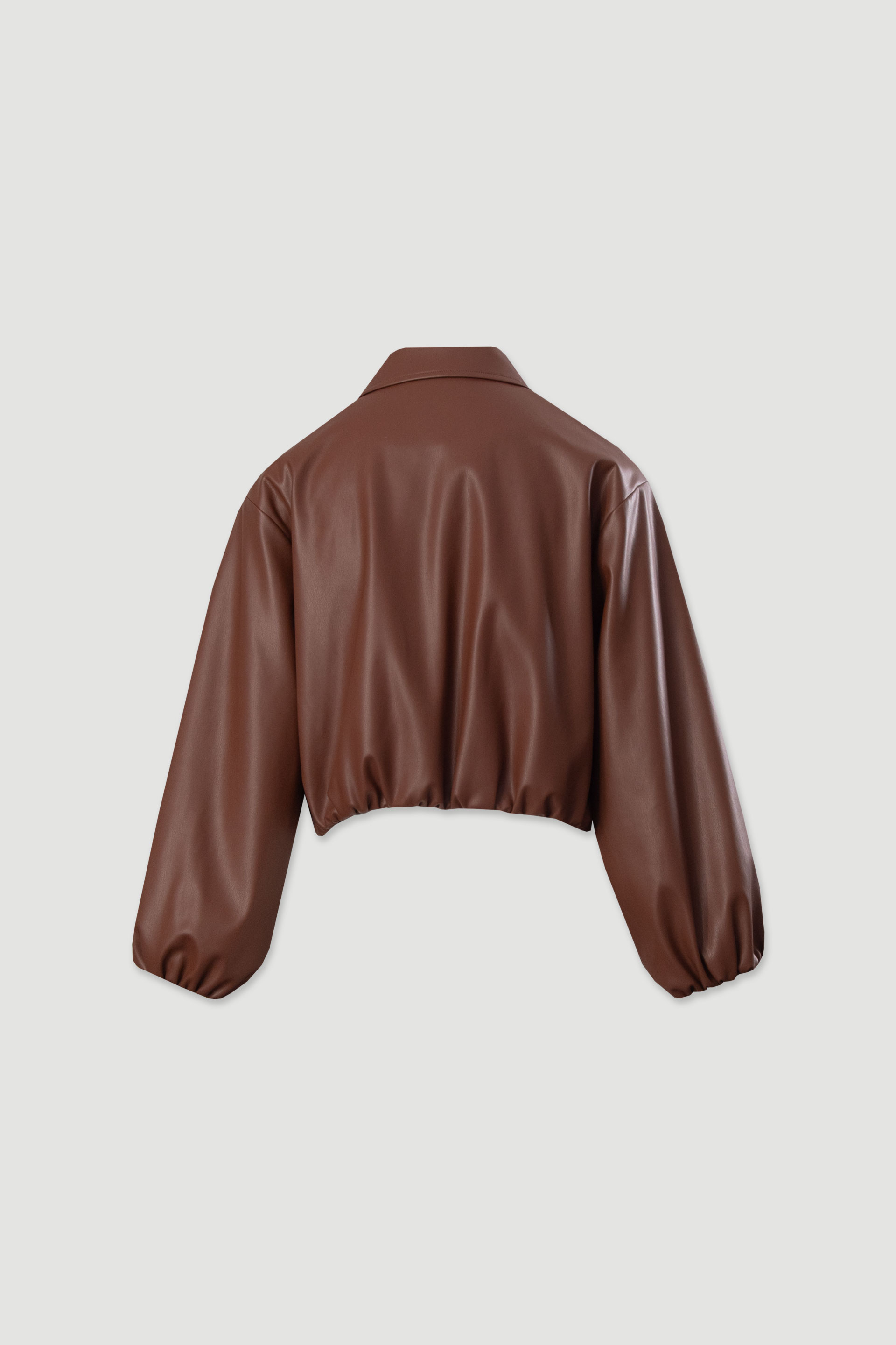 Bomber curto em polipele