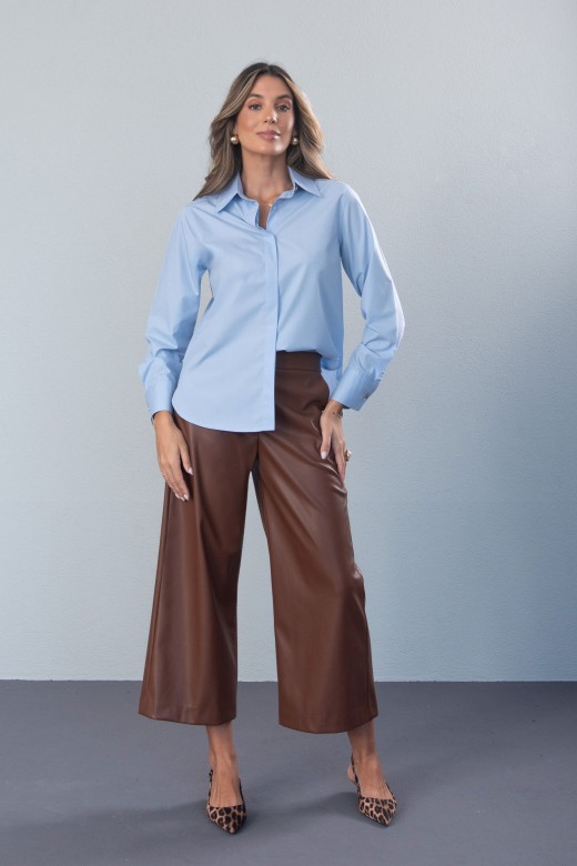 Camisa lisa em algodo