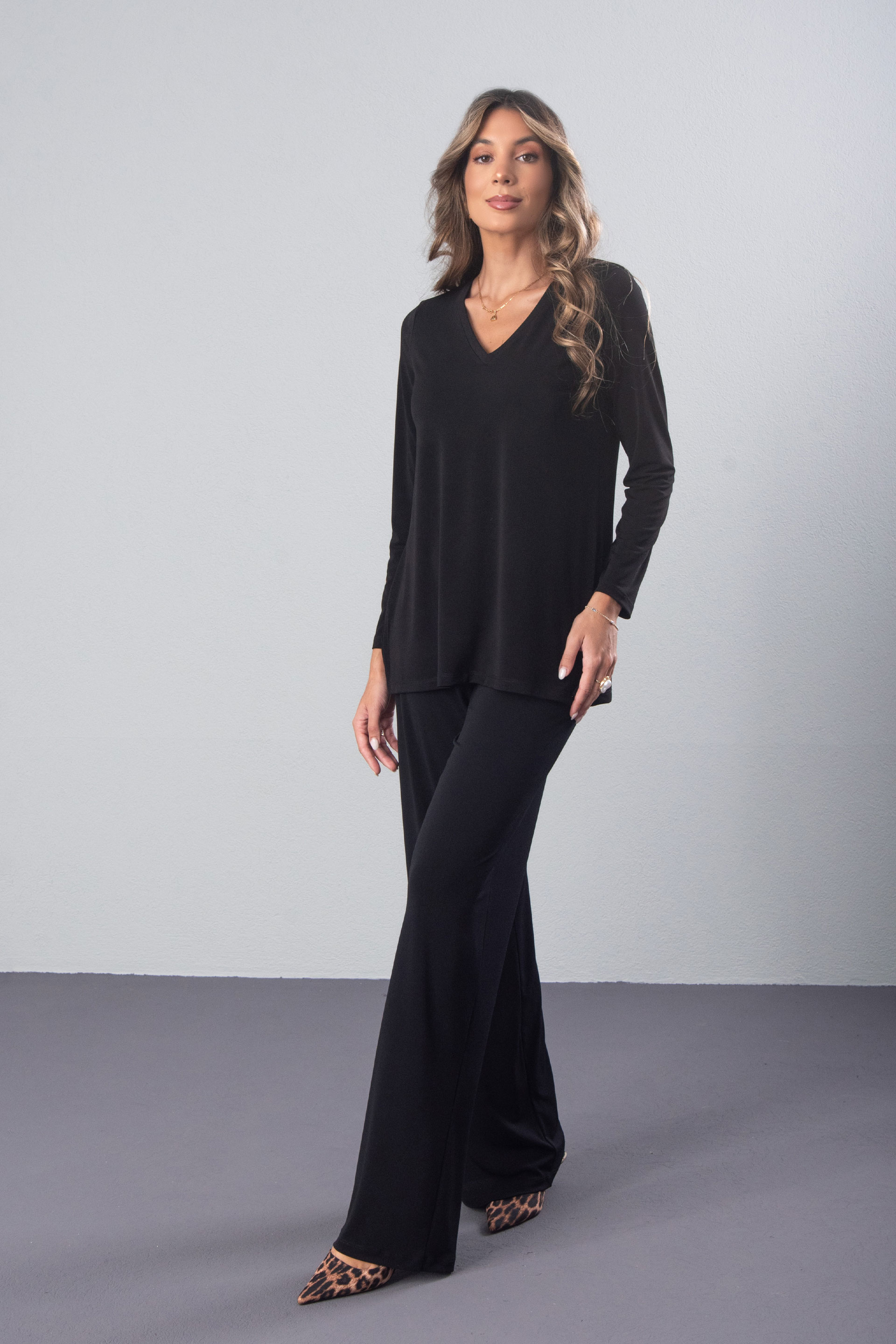 Calça wide leg em malha