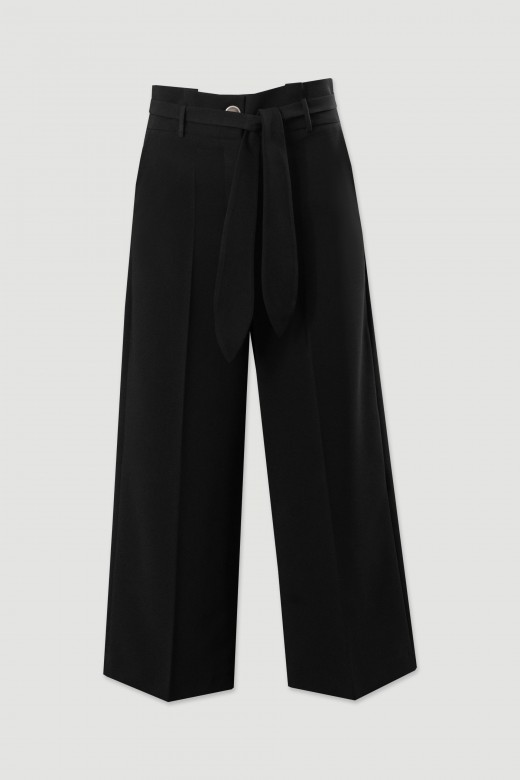 Classic culotte trousers with belt