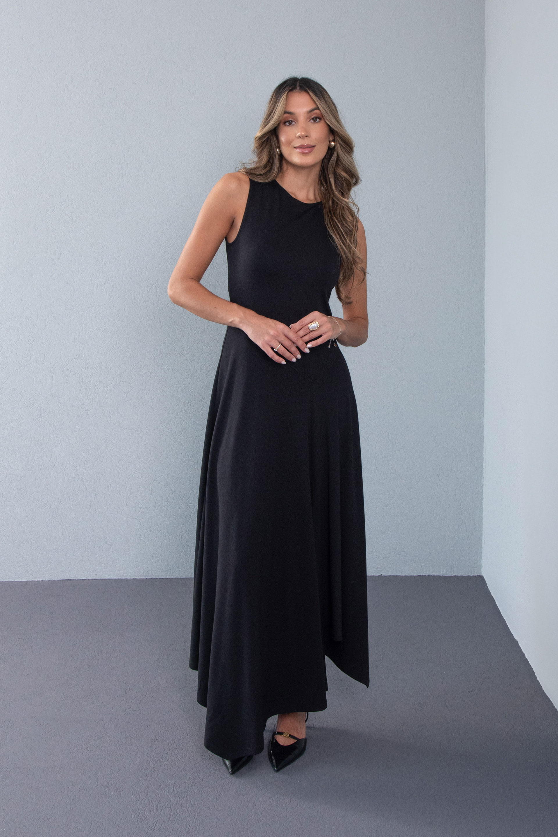 Asymmetric dress with front slit