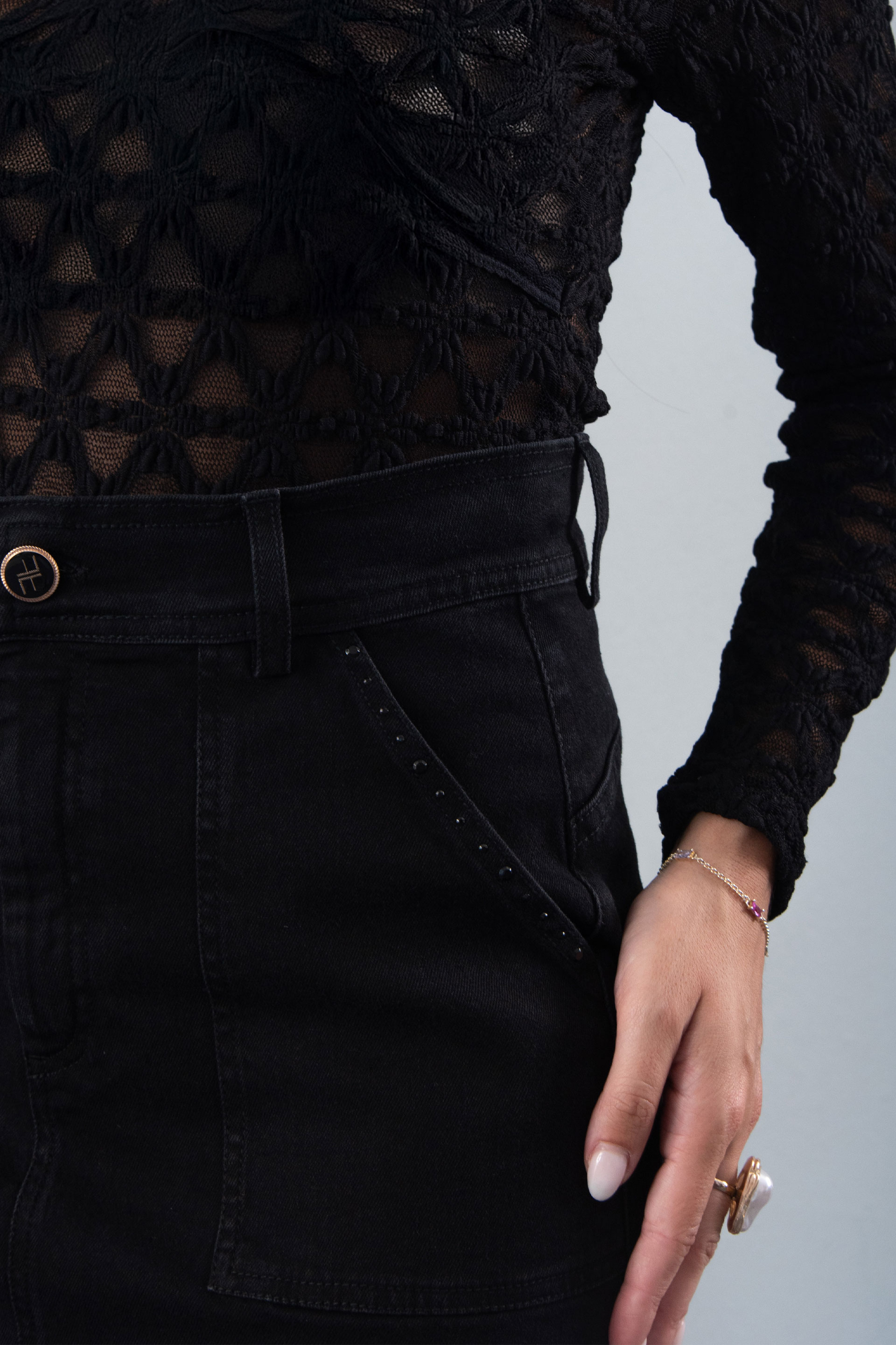 Midi cotton skirt with front slit