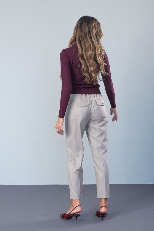 Pantalon avec dtail  fines rayures