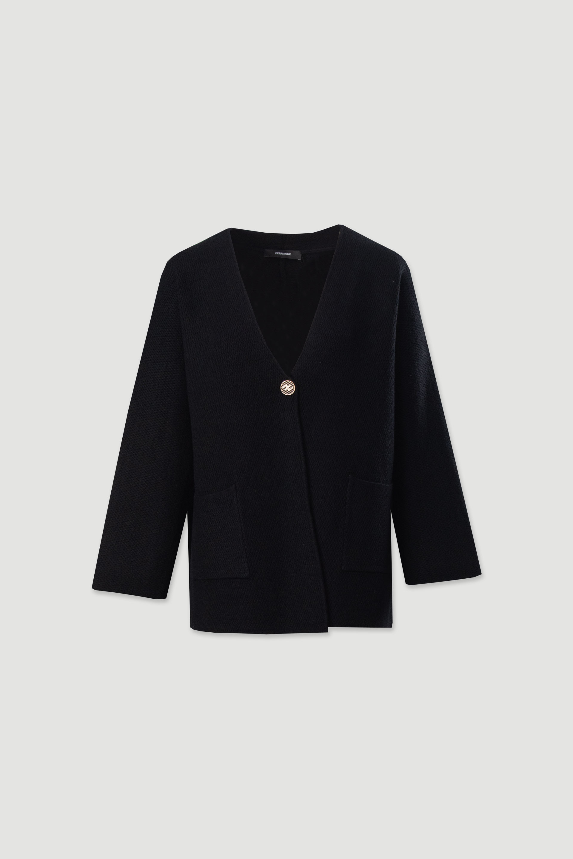 Casaco de malha com botão personalizado