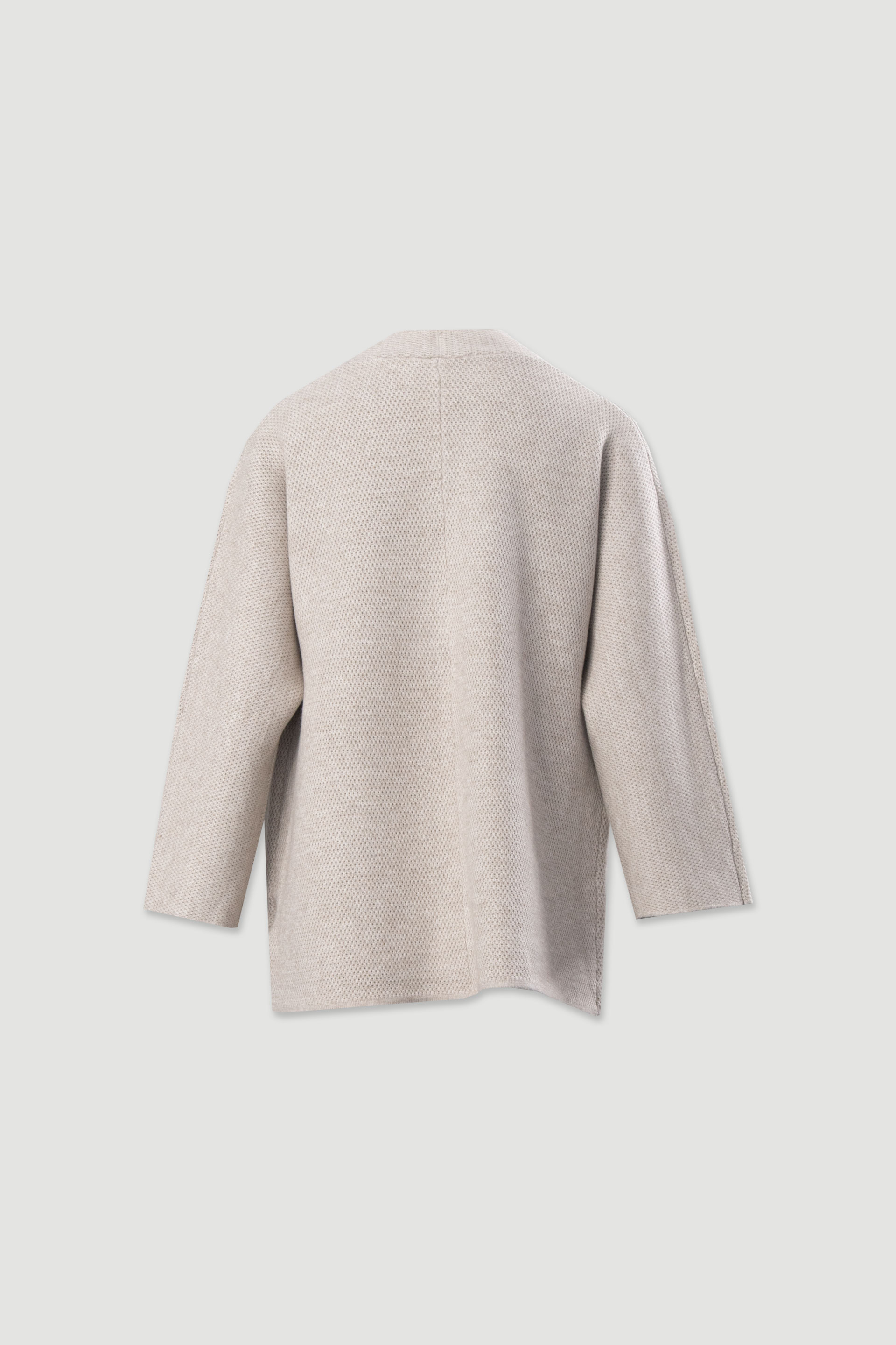 Casaco de malha com botão personalizado