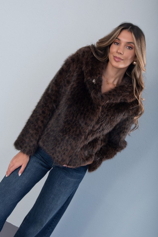 Veste courte en fausse fourrure avec capuche