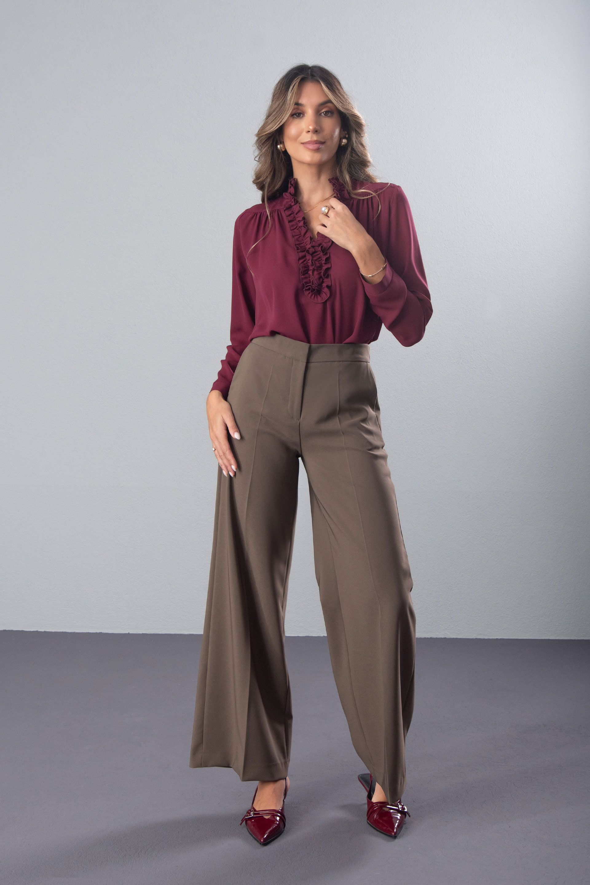 Pantalon classique à jambe large