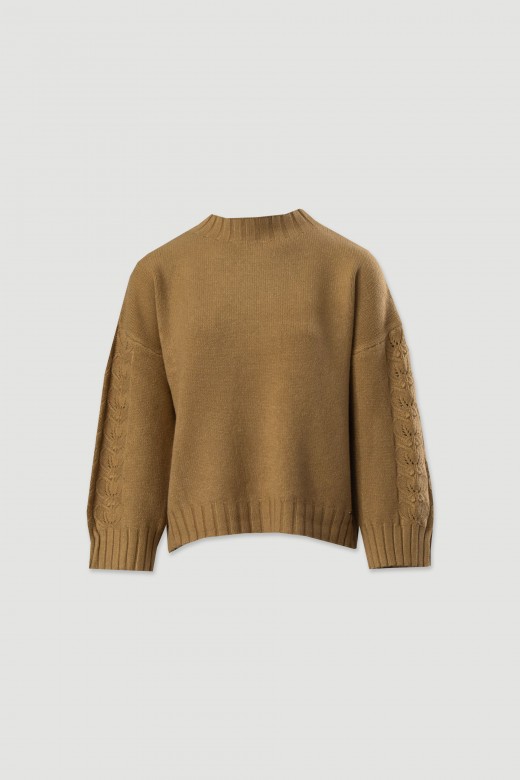 Jersey de punto con detalle calado en las mangas