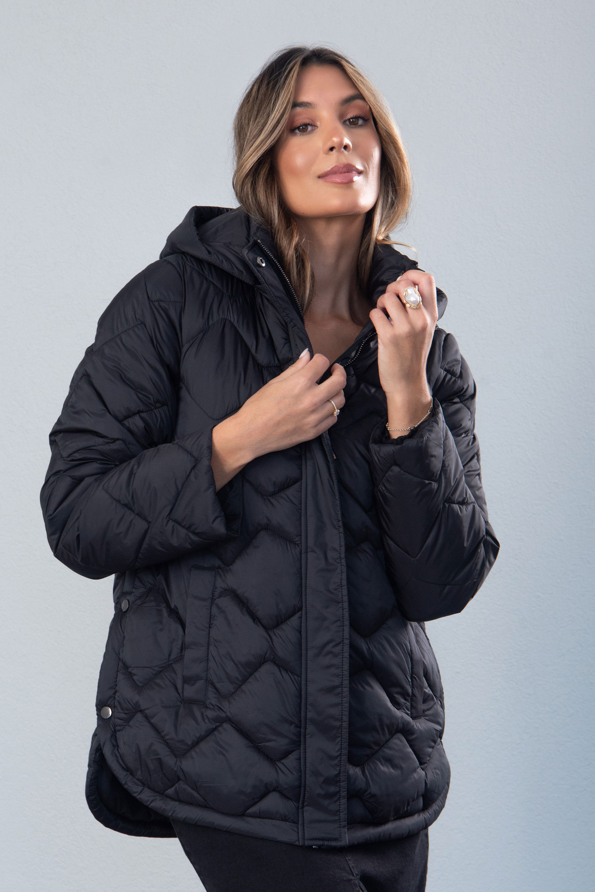 Parka acolchoada personalizada com capuz