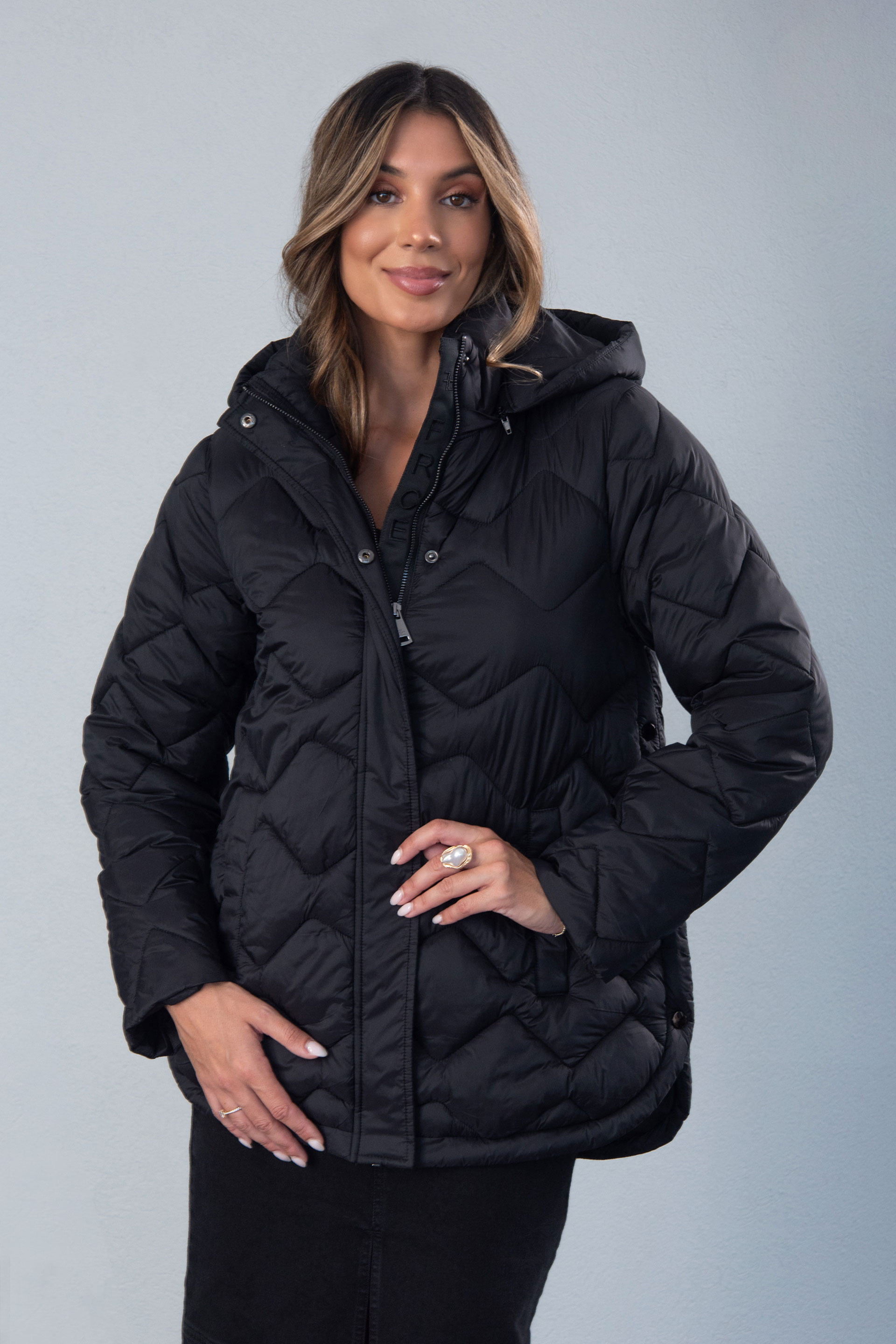 Parka acolchoada personalizada com capuz