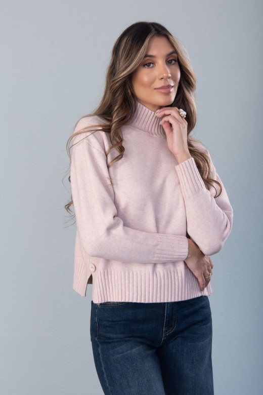 Pull en maille  col montant et boutons latraux