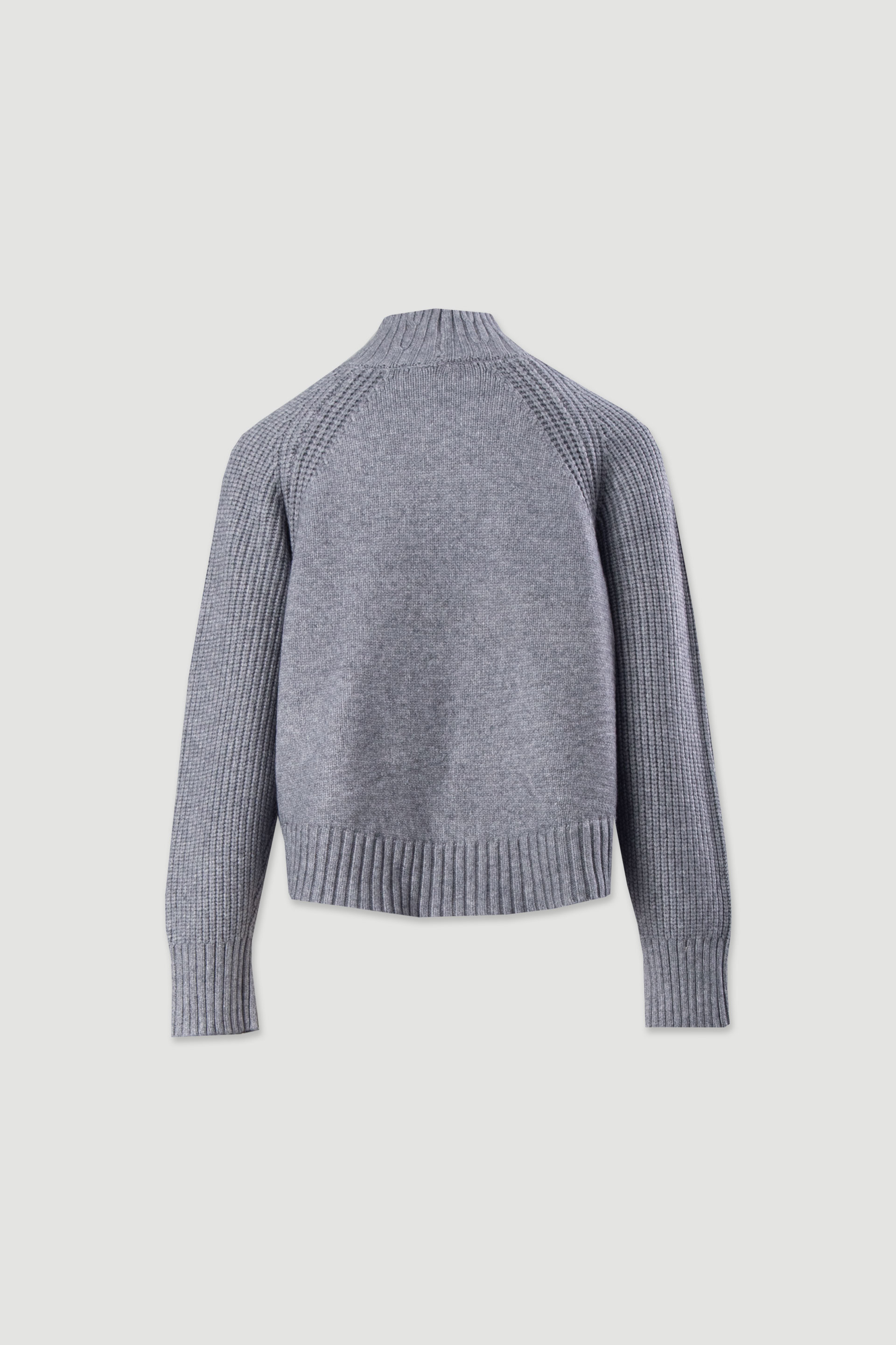 Camisola de malha canelada com gola alta