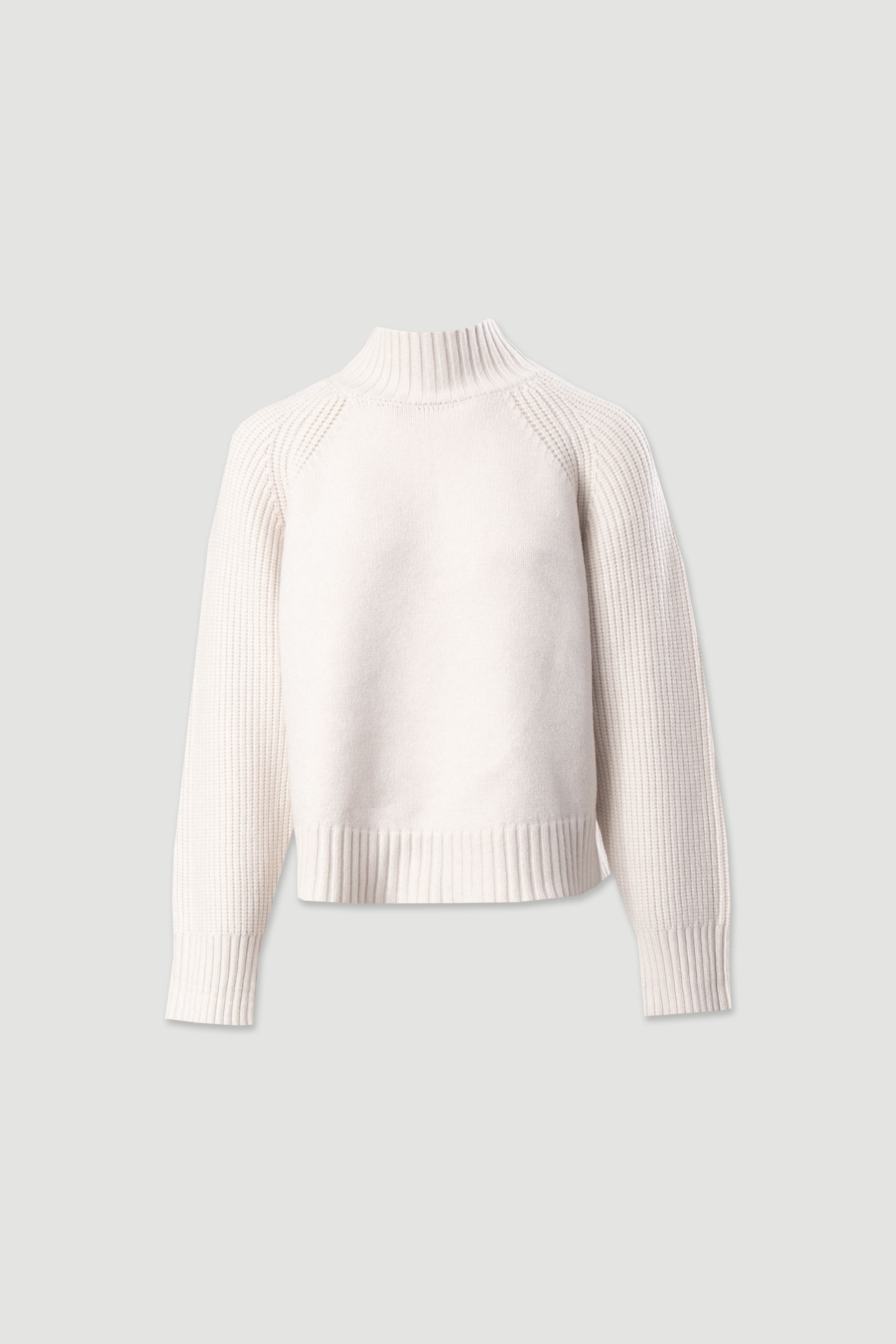 Camisola de malha canelada com gola alta