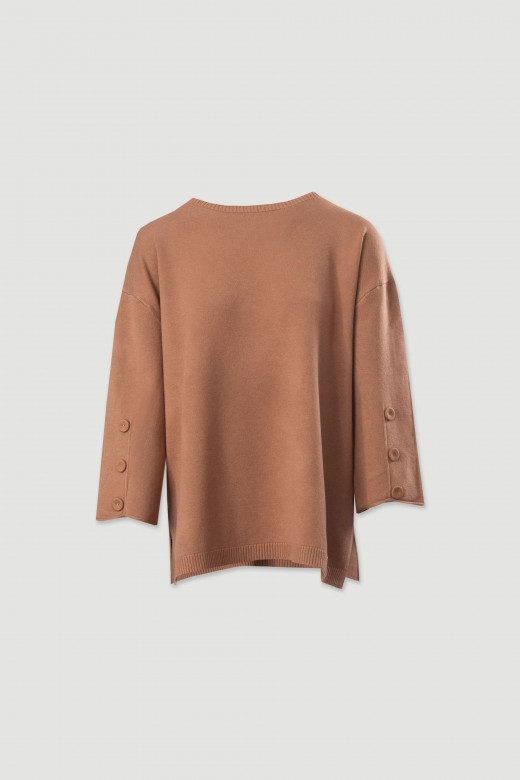 Camisola de malha fluda com botes nas mangas