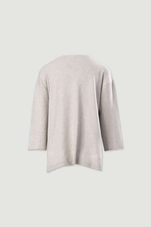 Camisola de malha fluda com botes nas mangas