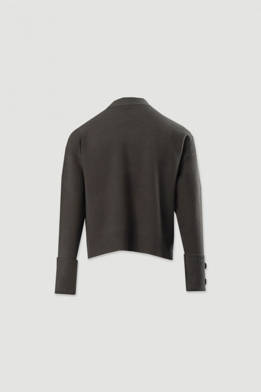 Pull en maille avec boutons aux poignets Pull en maille avec boutons aux poignets