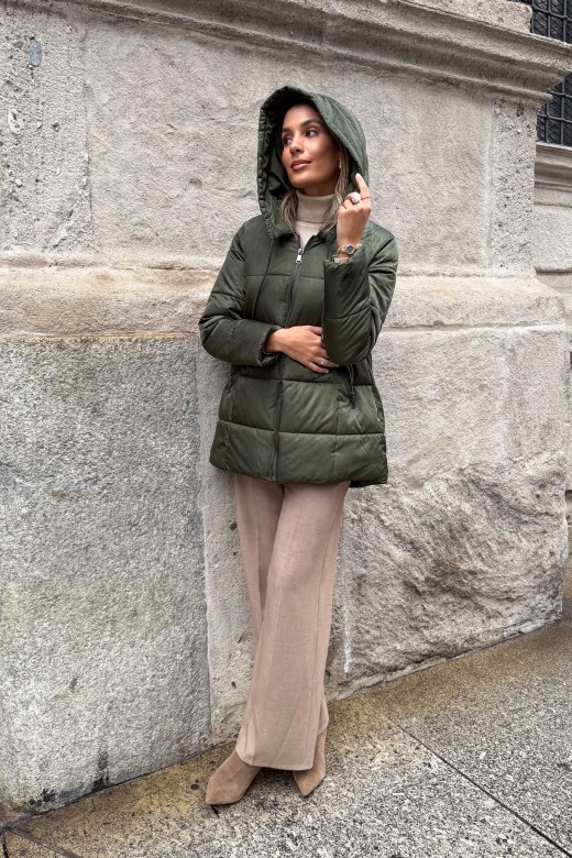 Parka acolchada con capucha