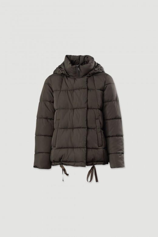 Parka acolchada con capucha