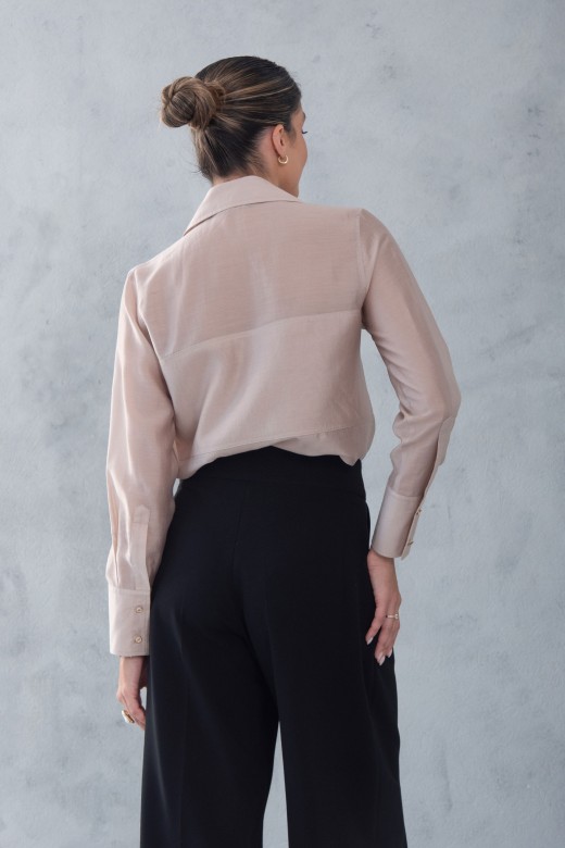 Blouse en lyocell avec détail de tissu double sur le devant Blouse en lyocell avec détail de tissu double sur le devant