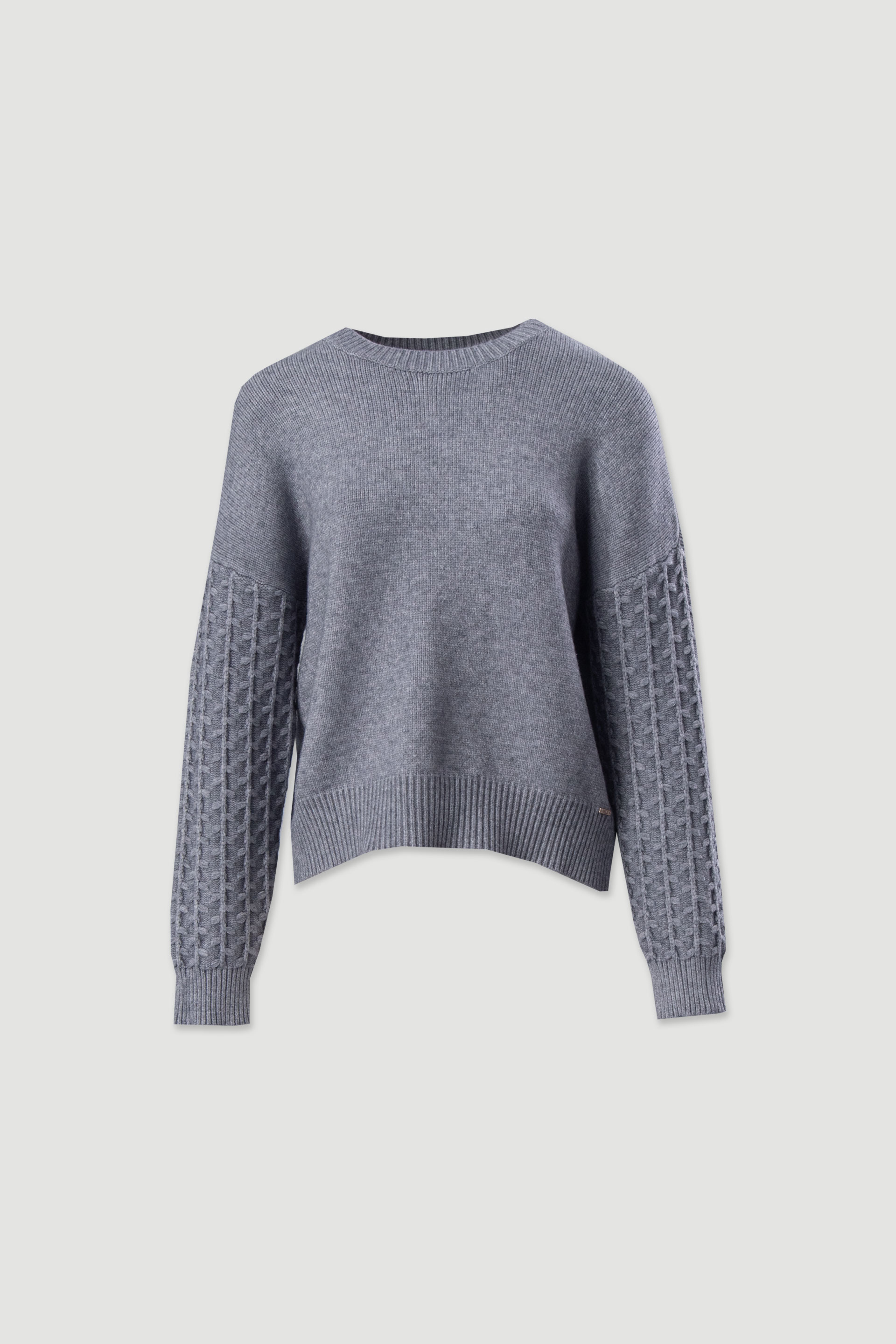 Camisola de malha com mangas trabalhadas