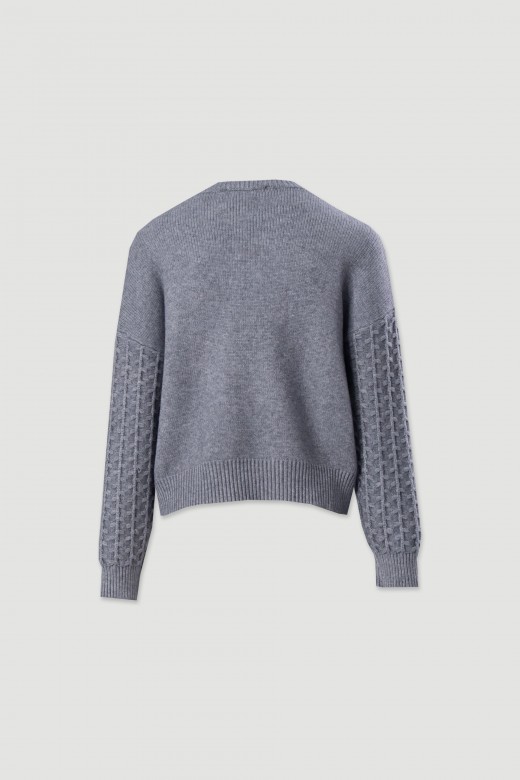 Pull en tricot à manches travaillées Pull en tricot à manches travaillées
